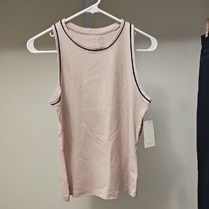 Women's New WithTags Adrienne Vittadini Light  Tank Top Small